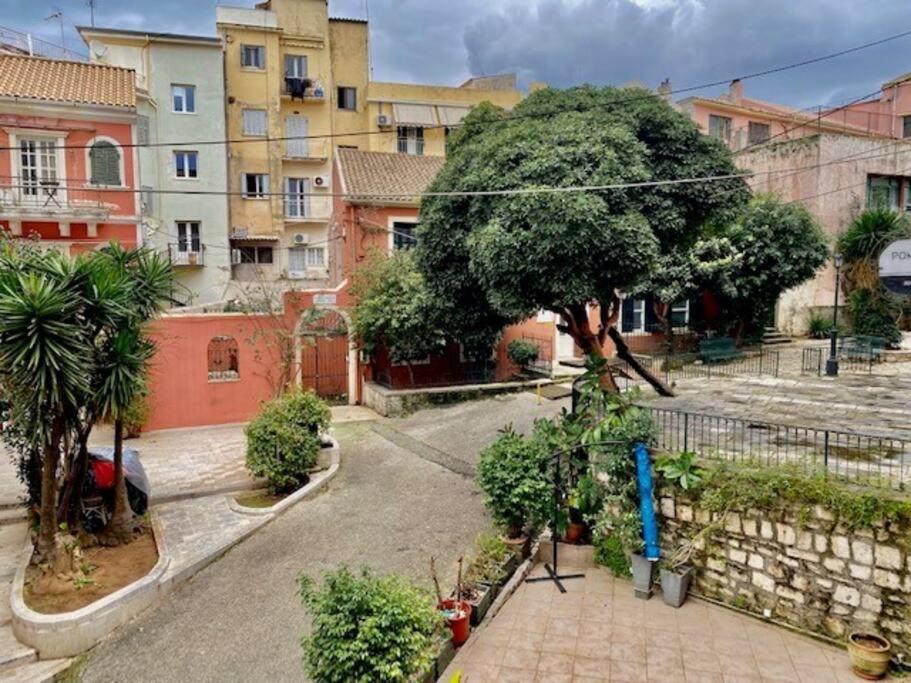 Arisuite Corfu  Luaran gambar